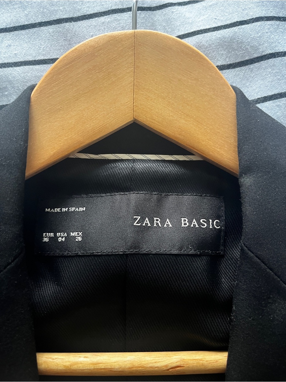 Zara Black Single-Button Tailored Blazer - Picture 3 of 3